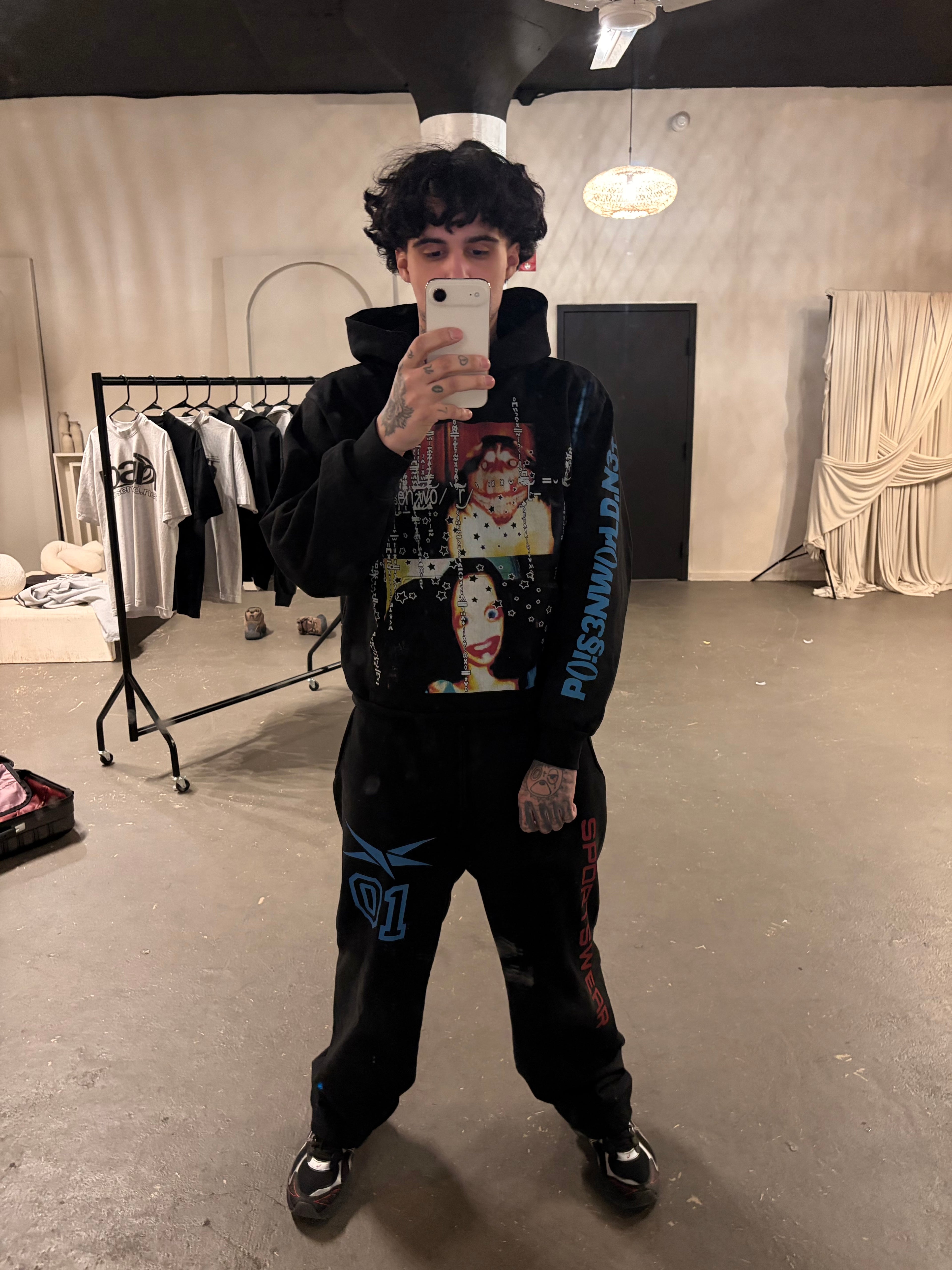 CREEPYPASTA ULTRA HEAVYWEIGHT HOODIE (phantom black)