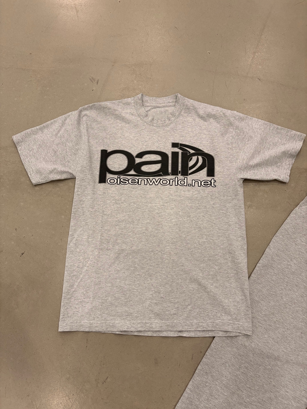 PAIN CAMPAIGN PREMIUM TEE (ASH GREY)
