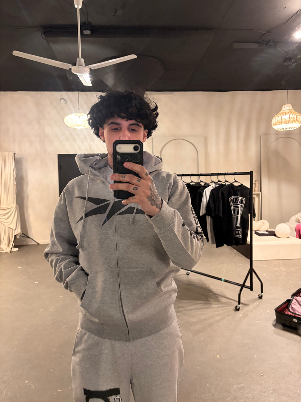 SPORTSWEAR FASTBREAK HEAVYWEIGHT HOODIE (HEATHER GREY)