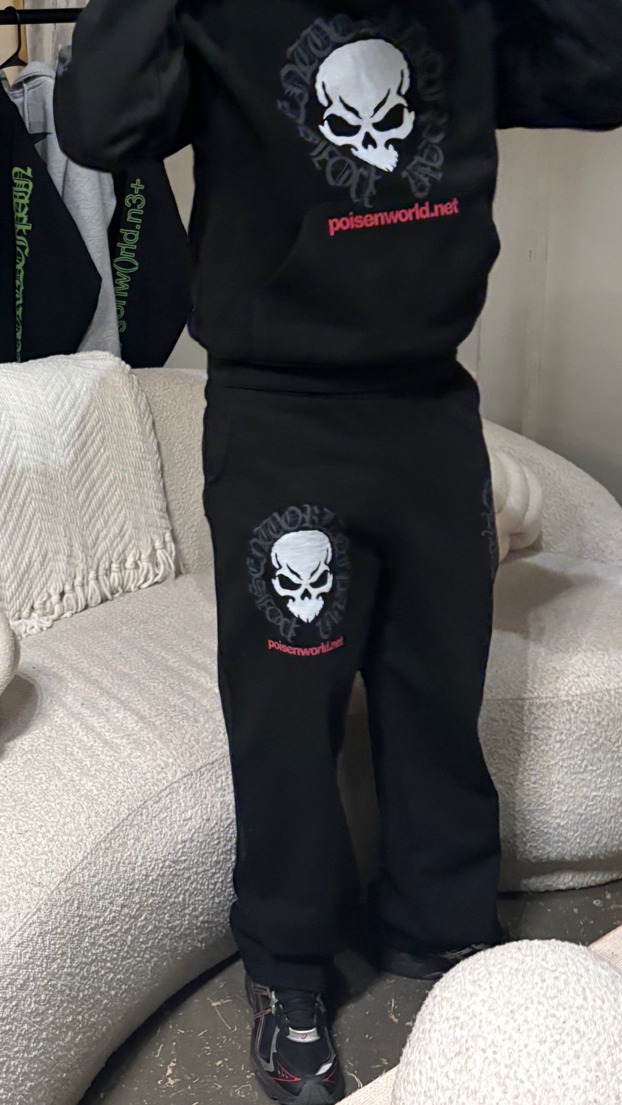 SANCTUARY ULTRA HEAVYWEIGHT HOODIE (phantom black)