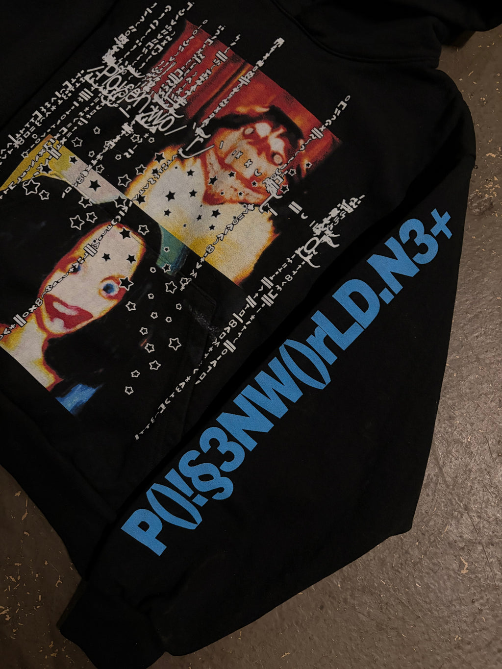 CREEPYPASTA ULTRA HEAVYWEIGHT HOODIE (phantom black)